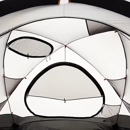The North Face Bastion 4 Tent 1