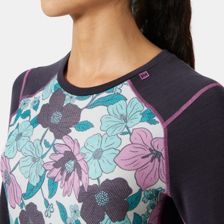 Helly Hansen LIFA Merino Midweight Graphic Crew Base Layer - Women's 4