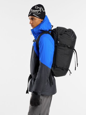 Arc'teryx Rush Insulated Jacket - Men's 7