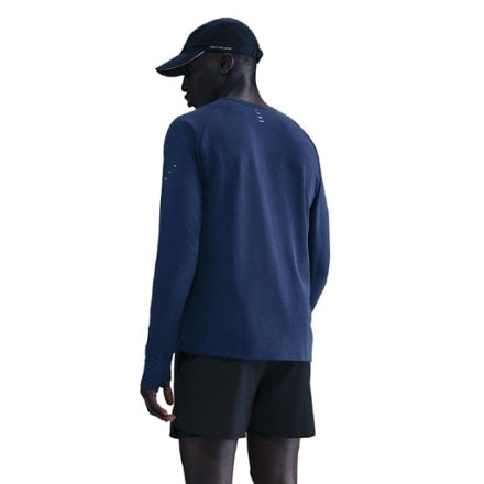 Nike Stride Waffle Crew Shirt - Men's 1