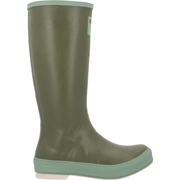 Detail Image of color Legacy Grey Boho Bass