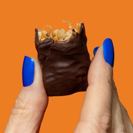 UNREAL Dark Chocolate Caramel Peanut Nougat Bars 2