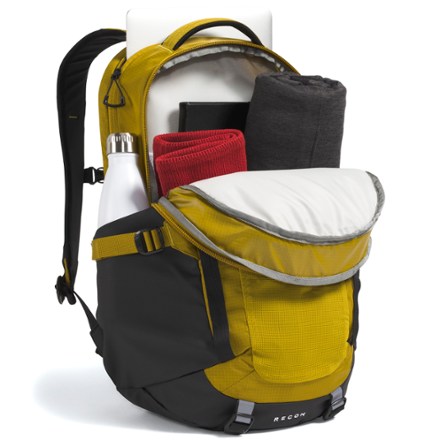 The North Face Recon Pack - Men's 3