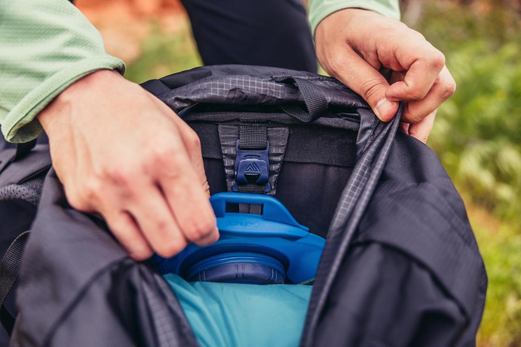 Location Image for Stout 70 Pack - Men's