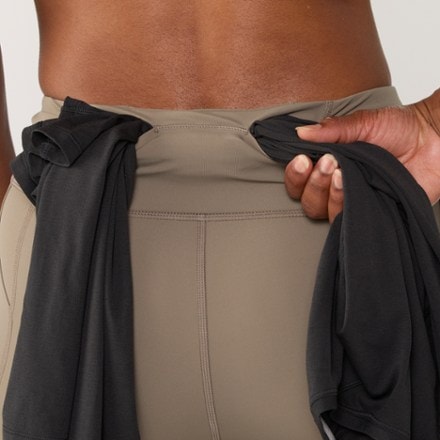 Janji Pace 5" Shorts - Women's 9