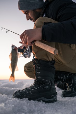 Location Image for Snow Monster Boots - Men's