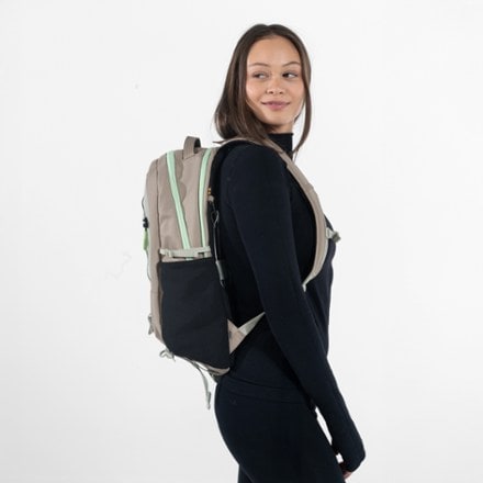 Sherpani Quest 20 L Pack 6