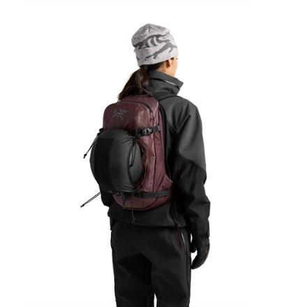 Arc'teryx Quintic 16 Snow Pack 9