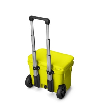 YETI Roadie 32 Wheeled Cooler 4