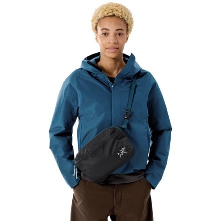 Arc'teryx Heliad Crossbody Bag 1