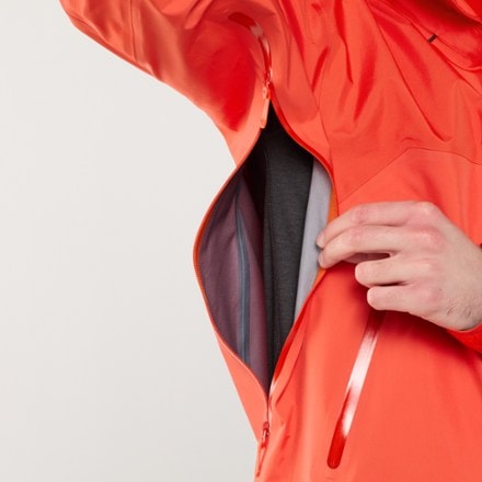 Arc'teryx Beta AR Jacket - Men's 4