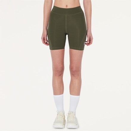 CIRCLE Get Shorty Shorts 2.0 - Women's 1