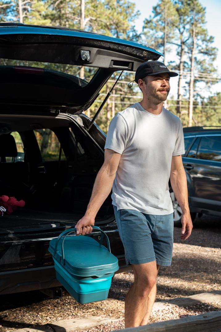 Location Image for Flat Pack Collapsible Picnic Basket