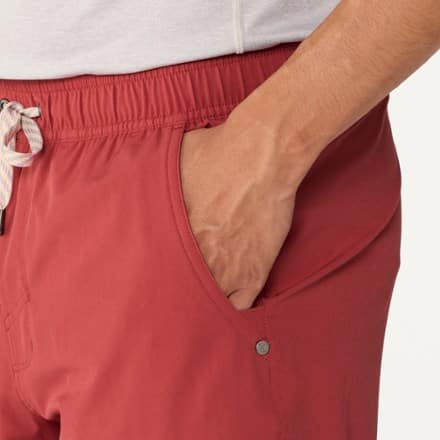 Vuori Kore Lined Shorts - Men's 5" Inseam 4