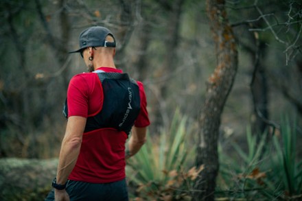 UltrAspire Bronco Race Hydration Vest 6