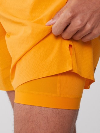 Janji 7" Multi Shorts - Men's 4
