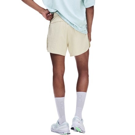 On Performance Volt Shorts - Men's 2