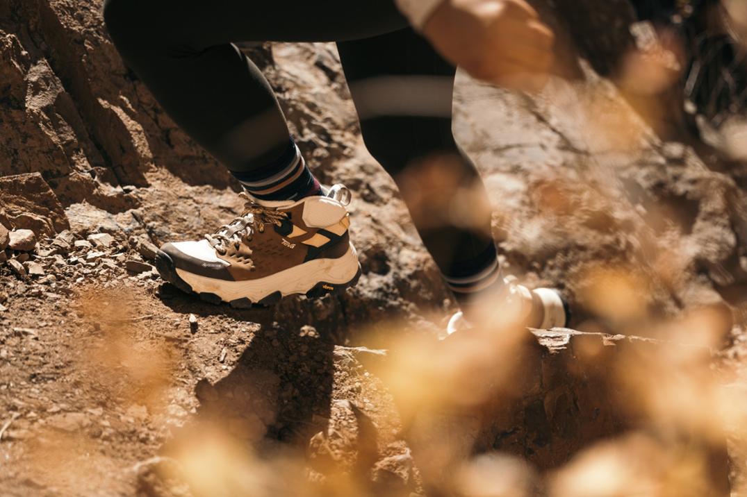 Location Image for Grandview Max GTX Hiking Boots - Women's