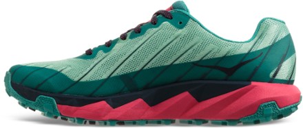 rei outlet hoka