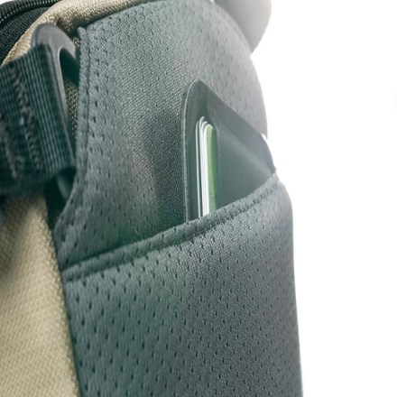 MYSTERY RANCH District 2 Shoulder Bag 4