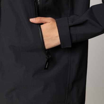 Finisterre Stormbird Waterproof Jacket - Women's 10