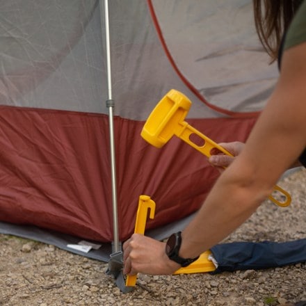 Coghlan's Tent Peg Mallet / Puller 2