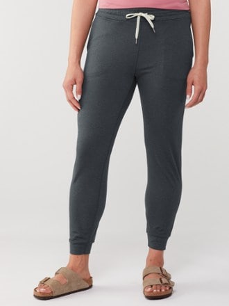 Vuori Performance Joggers - Women's 1