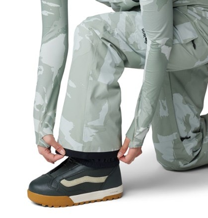 Mountain Hardwear Firefall Bib Snow Pants - Women's 10