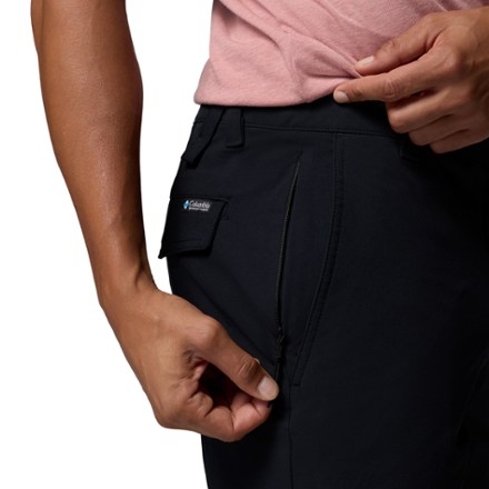 Columbia ROC Tech Shorts - Men's 6