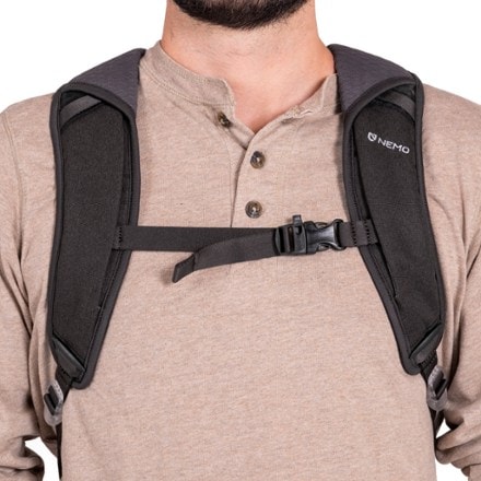 NEMO Vantage 26 L Endless Promise Everyday Adventure Daypack 10