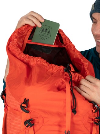 Osprey Mutant 38 Pack 8