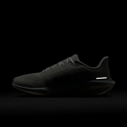 Nike Pegasus 41 Road-Running Shoes - Men's 9