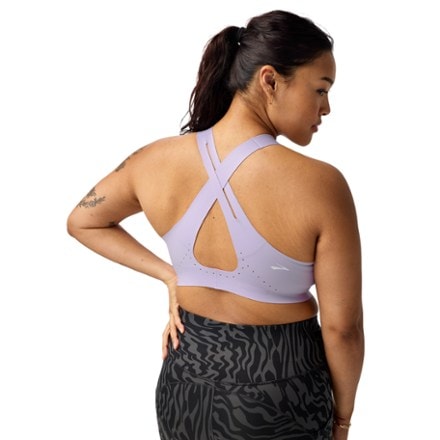 Brooks Crossback 2.0 Sports Bra 5