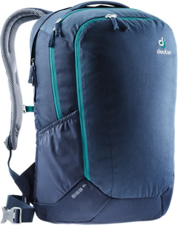 deuter daypack giga