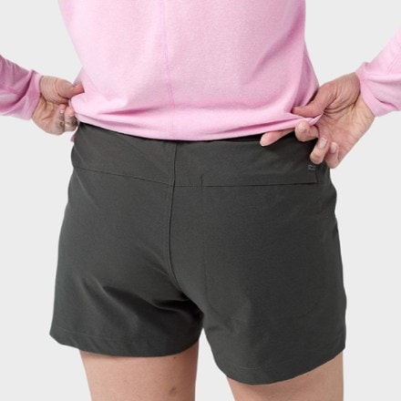 Stio Vallis 4" Shorts - Women's 5