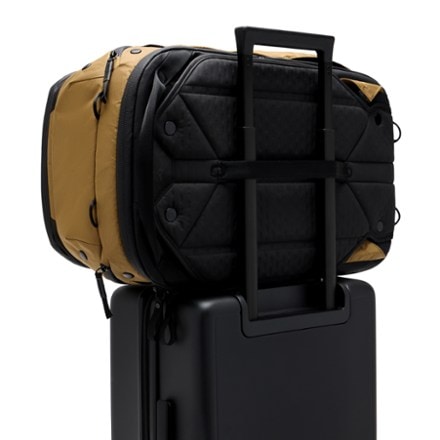 Peak Design Travel Pack - 45 L 9