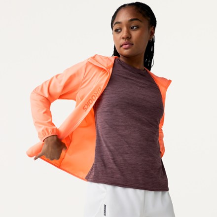 Brooks Canopy Jacket - Women's 3