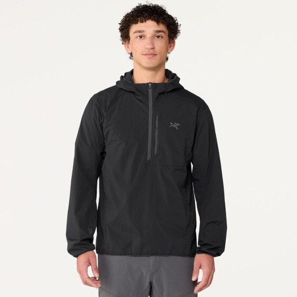 Model info: Height: 6' 0" | Waist: 31" | Wearing size: M