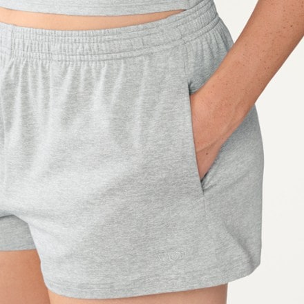 Vuori Halo Shorts - Women's 4