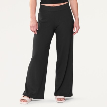 Vuori Pose Wideleg Pants - Women's 2