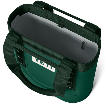 YETI Camino 20 Carryall 3
