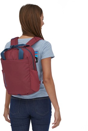 Patagonia Atom Tote Pack 20 L 1