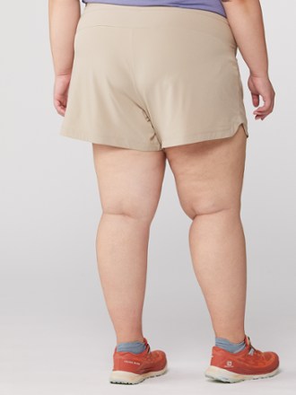REI Co-op Active Pursuits 4.5" Shorts - Women's Plus Sizes 2