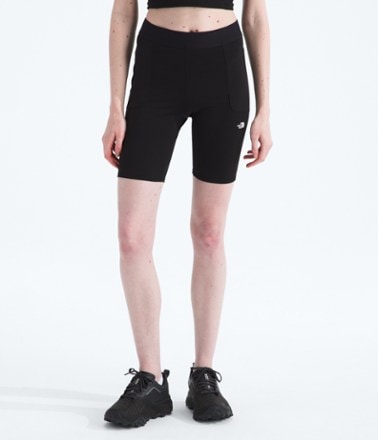 The North Face Refina 8" Shorts - Women's 0