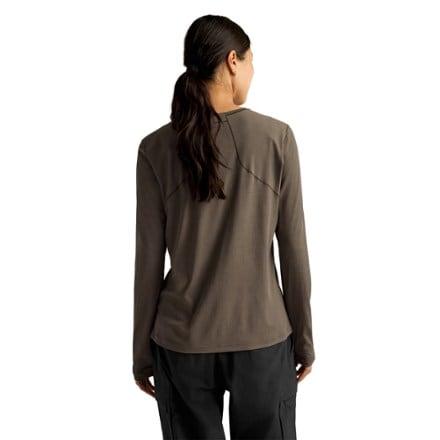 Arc'teryx Sunna Crew Long-Sleeve Shirt - Women's 2