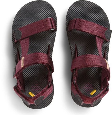 rei freewaters supreem sandals