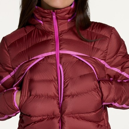 SENIQ Wildpuff Down Hoodie - Women's 4