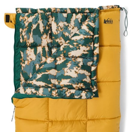 REI Co-op Kindercamp 40 Sleeping Bag - Kids' Hood detail
