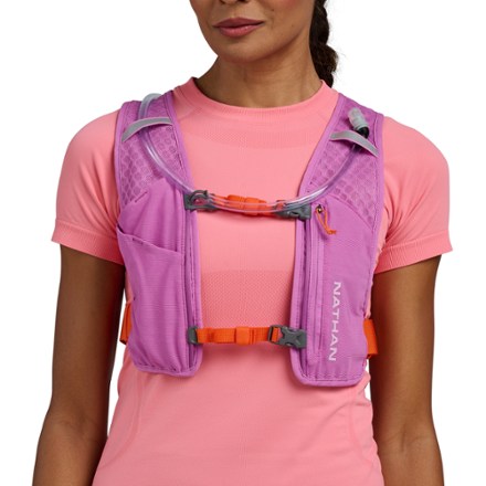 Nathan QuickStart 3.0 4 L Hydration Vest 1