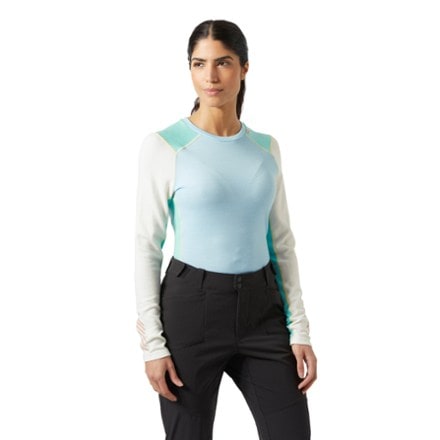 Helly Hansen Lifa Merino Midweight Base Layer Crew Top - Women's 1